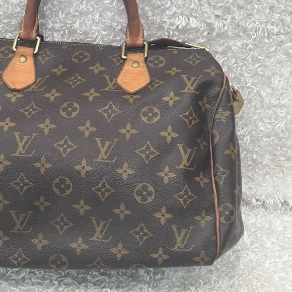 Louis Vuitton Vuitton Monogram Speedy - Picture 2 of 16